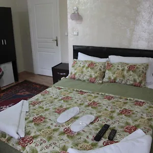 Otel Yakut, İstanbul