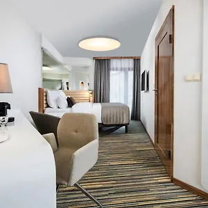 **** Hotel Leonardo Boutique Center Polen